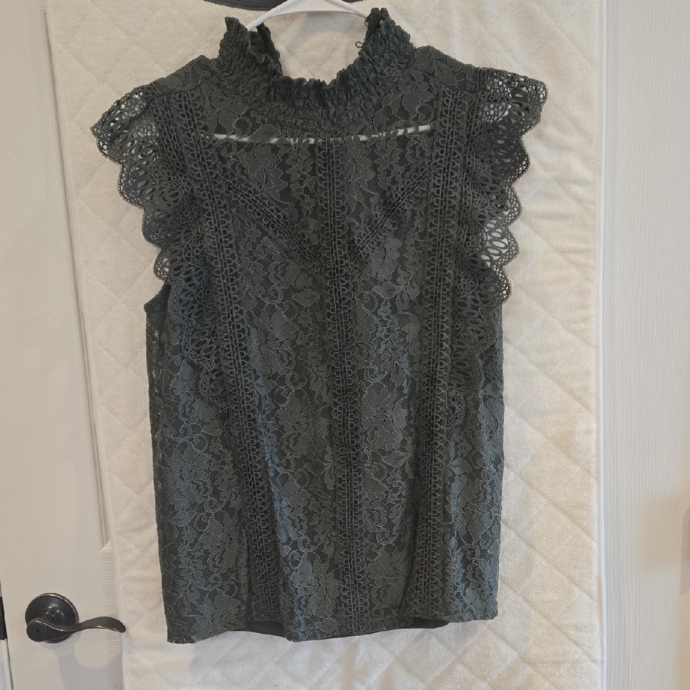Cable & Gauge Lace Ruffle Top - Dark Green